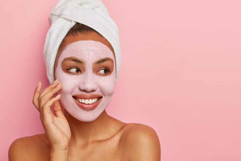 What does azelaic acid do to your skin?